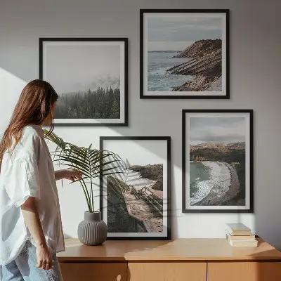Meerluik in lijst uitzicht vanaf de kliffen met strandlandschappen