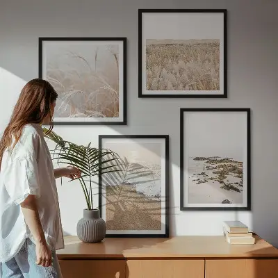 Set van posters met lijst strandgolven met stenen in de zomer