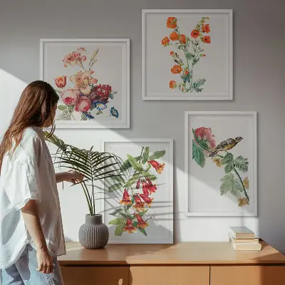 Meerluik in lijst met geschilderde bloemen en retro vogel 