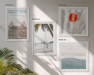 Meerluik in lijst strand met houten trap sfeervol beeld