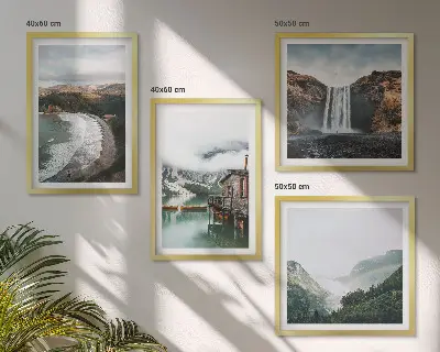 Set posters met lijst met afbeelding van bergstranden, wolken en water