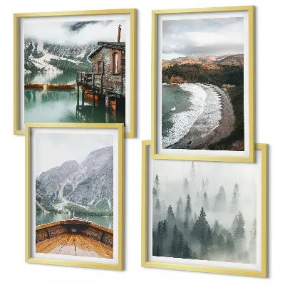 Set posters met lijst met afbeelding van bergen, meer, boot, mist en strand