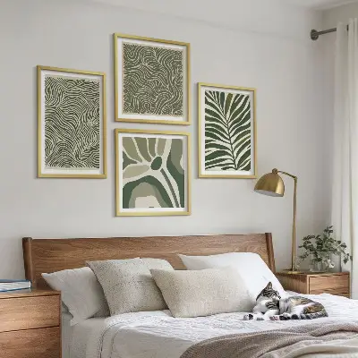 Set posters met lijst met bladpatronen en golvende vormen