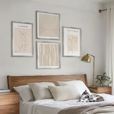 Een verzameling minimalistische vormen meerluik in lijst