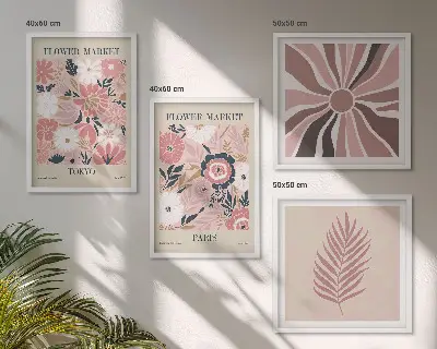 Meerluik in lijst met bloemmotieven, bladeren en geometrische vormen