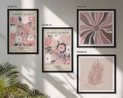 Meerluik in lijst met bloemmotieven, bladeren en geometrische vormen