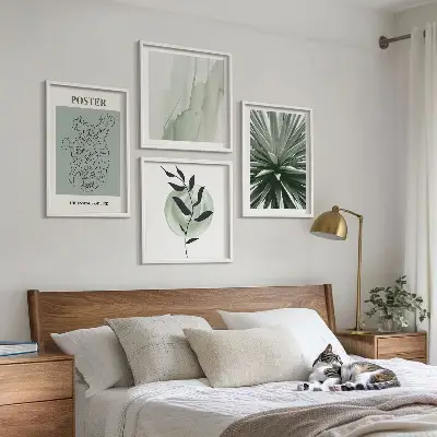 Set posters met lijst met groenbeige plantpatronen