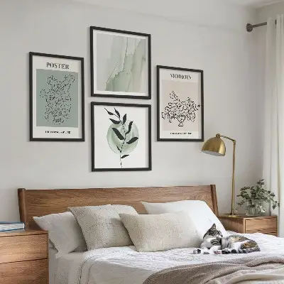 Bloemen in een moderne vaas meerluik in lijst