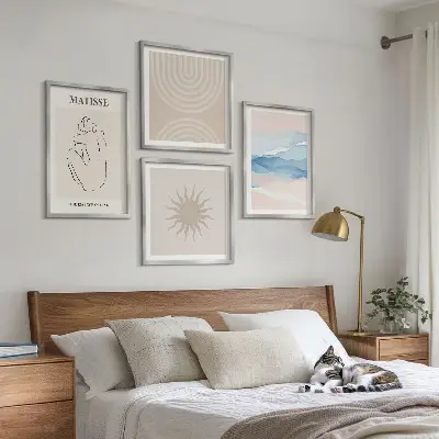 Meerluik in lijst met lijnen, golven, pastelkleuren en een minimalistisch ontwerp