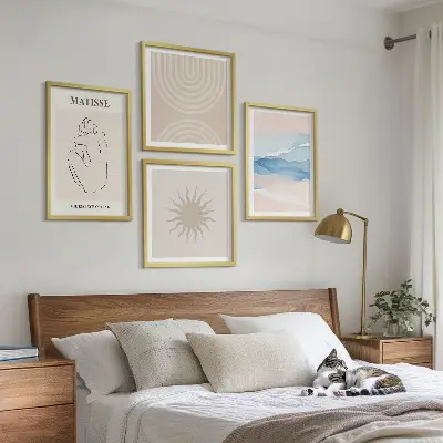 Meerluik in lijst met lijnen, golven, pastelkleuren en een minimalistisch ontwerp