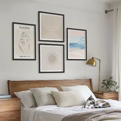 Meerluik in lijst met lijnen, golven, pastelkleuren en een minimalistisch ontwerp