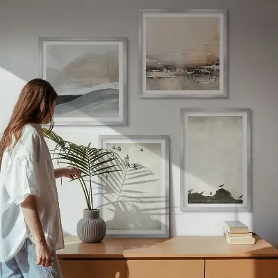 Set van posters met lijst met afbeeldingen van vogels, rotsen, penseelstreken en versieringen