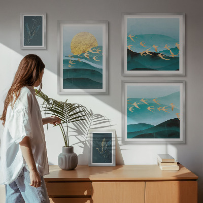Moderne schilderijen set De harmonie van vogels en golven op een moderne manier.