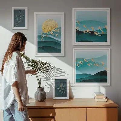 Moderne schilderijen set met een artistieke voorstelling van vogels en golven