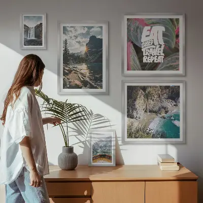 Moderne schilderijen set met landschappen van bergwatervallen