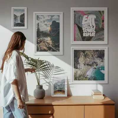 Moderne schilderijen set met landschappen van bergwatervallen