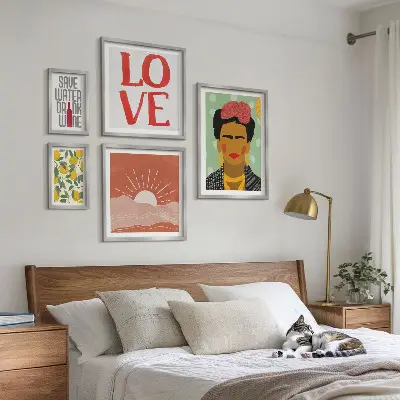 Gallery wall bloemen vrouw in boho-stijl set met artistieke prints