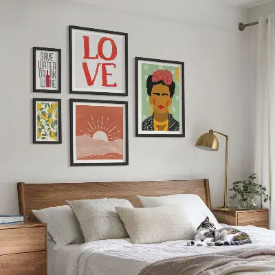 Gallery wall bloemen vrouw in boho-stijl set met artistieke prints