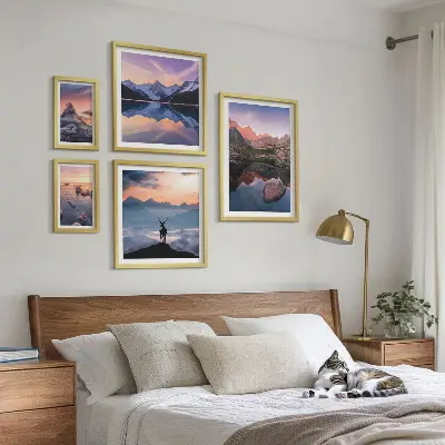 Gallery wall Weerspiegelingen van de zonsondergang in de bergen