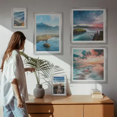 Moderne schilderijen set met berglandschappen en watervallen