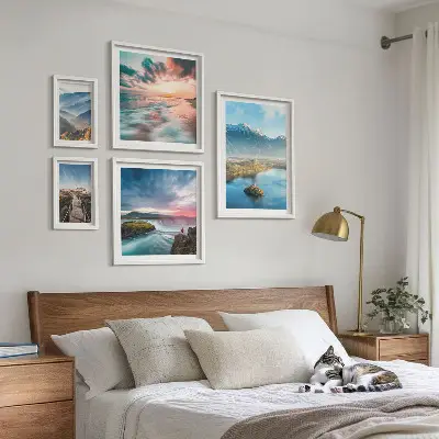 Moderne schilderijen set met berglandschappen en watervallen