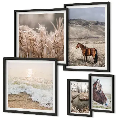 Moderne schilderijenset met landschappen van paarden bij het water