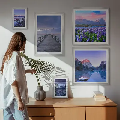 Gallery wall met berg- en kustlandschappen