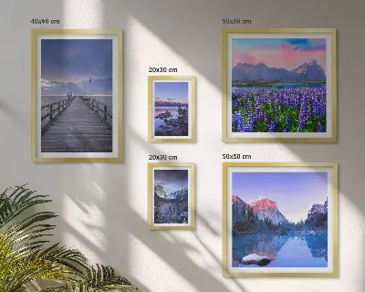 Gallery wall met berg- en kustlandschappen