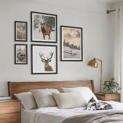 Moderne schilderijen set met winterlandschappen met herten