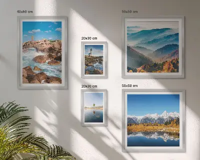 Moderne schilderijenset met natuurlijke bergen, zee en vuurtorens