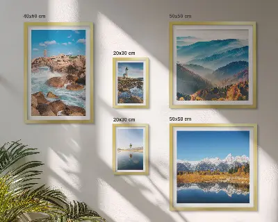 Moderne schilderijenset met natuurlijke bergen, zee en vuurtorens