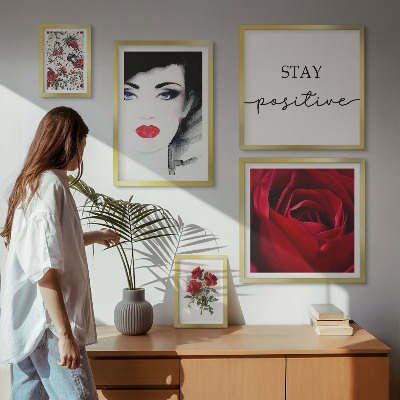 Wanddecoratie compositie Vrouwenportretten met bloemen in vintage stijl