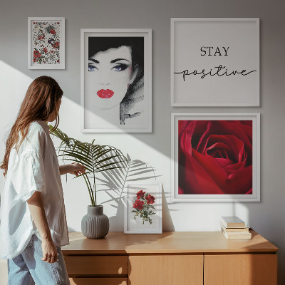 Wanddecoratie compositie Vrouwenportretten met bloemen in vintage stijl