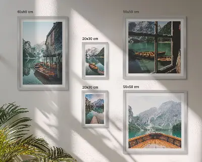 Gallery wall meren en berglandschap in rustgevende stijl