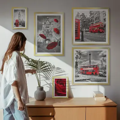 Moderne schilderijenset met Londense motieven en rode accenten