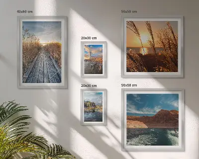 Wanddecoratie landschap met water, vegetatie en een wandelpad