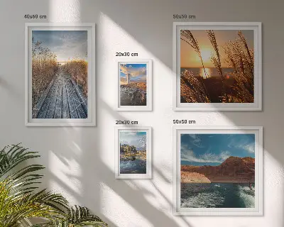 Wanddecoratie landschap met water, vegetatie en een wandelpad
