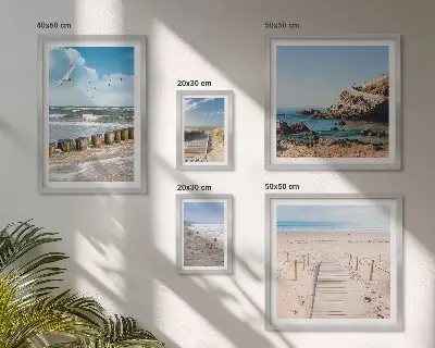 Set van moderne schilderijen met strandlandschappen aan zee