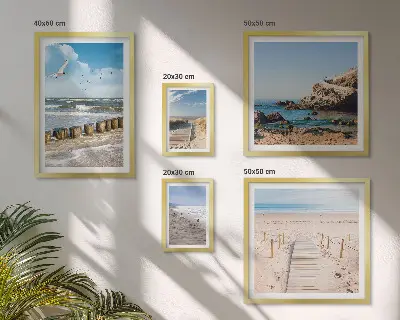 Set van moderne schilderijen met strandlandschappen aan zee