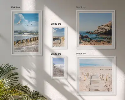 Set van moderne schilderijen met strandlandschappen aan zee