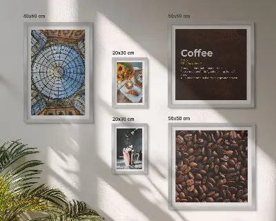 Set van moderne schilderijen met koffiesnoepjes in rustieke stijl