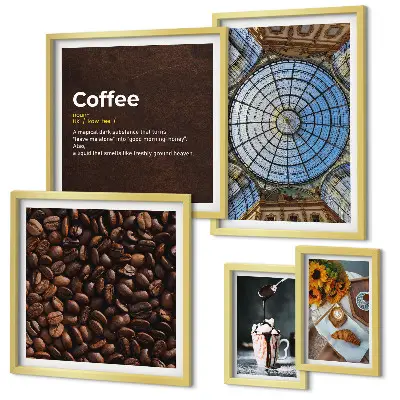 Set van moderne schilderijen met koffiesnoepjes in rustieke stijl