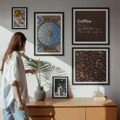 Set van moderne schilderijen met koffiesnoepjes in rustieke stijl