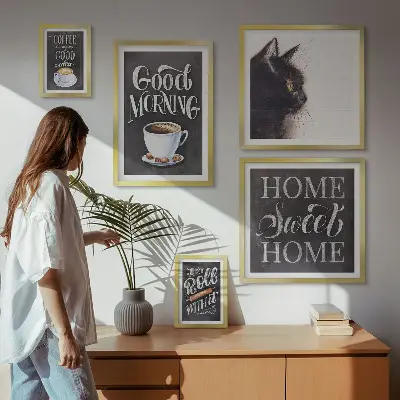 Wanddecoratie compositie met positieve koffie- en kattenspreuken