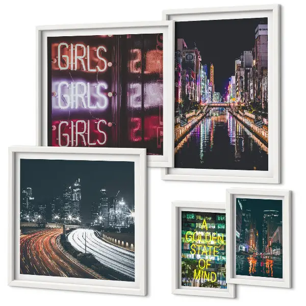 Wanddecoratie compositie moderne stad 's nachts met neonverlichting
