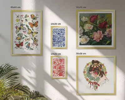 Set van moderne schilderijen met decoratieve bloemen, vlinders en vintage elementen