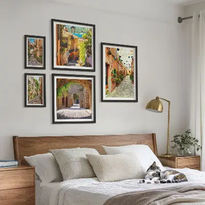 Gallery wall Charmante groene straten van de stad