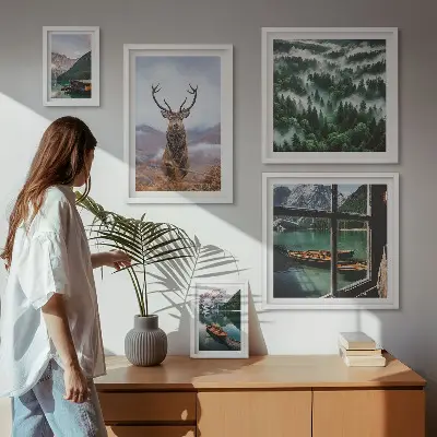 Set van moderne schilderijen met natuur, wilde dieren en bergen