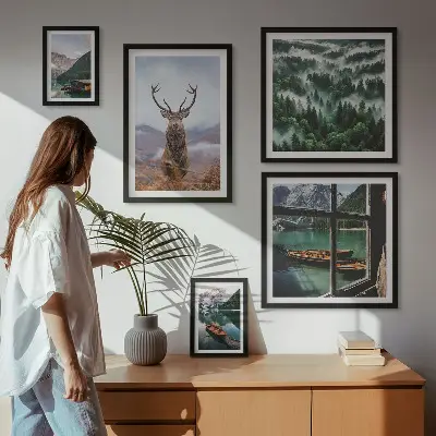 Set van moderne schilderijen met natuur, wilde dieren en bergen