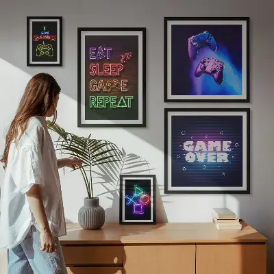Gallery wall met neon thema voor computerspellen